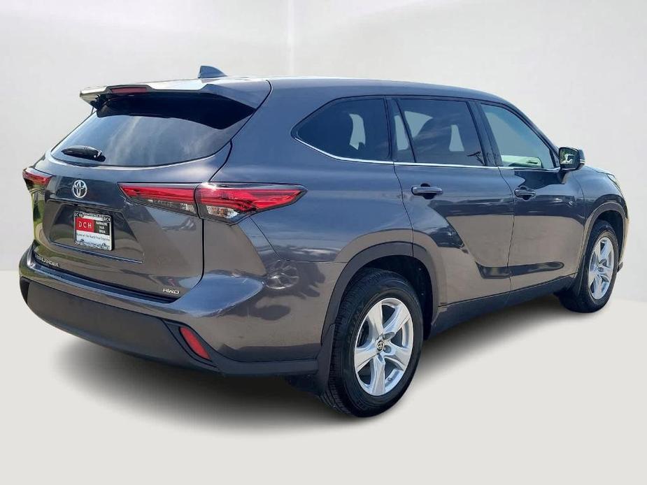 used 2021 Toyota Highlander car, priced at $28,990