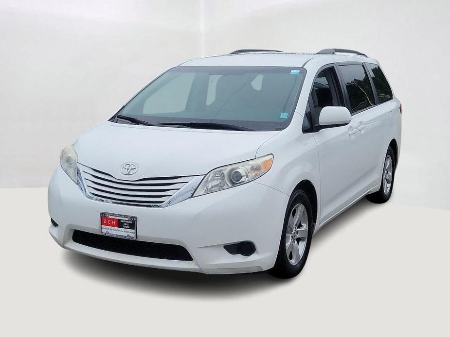 used 2017 Toyota Sienna car, priced at $13,492