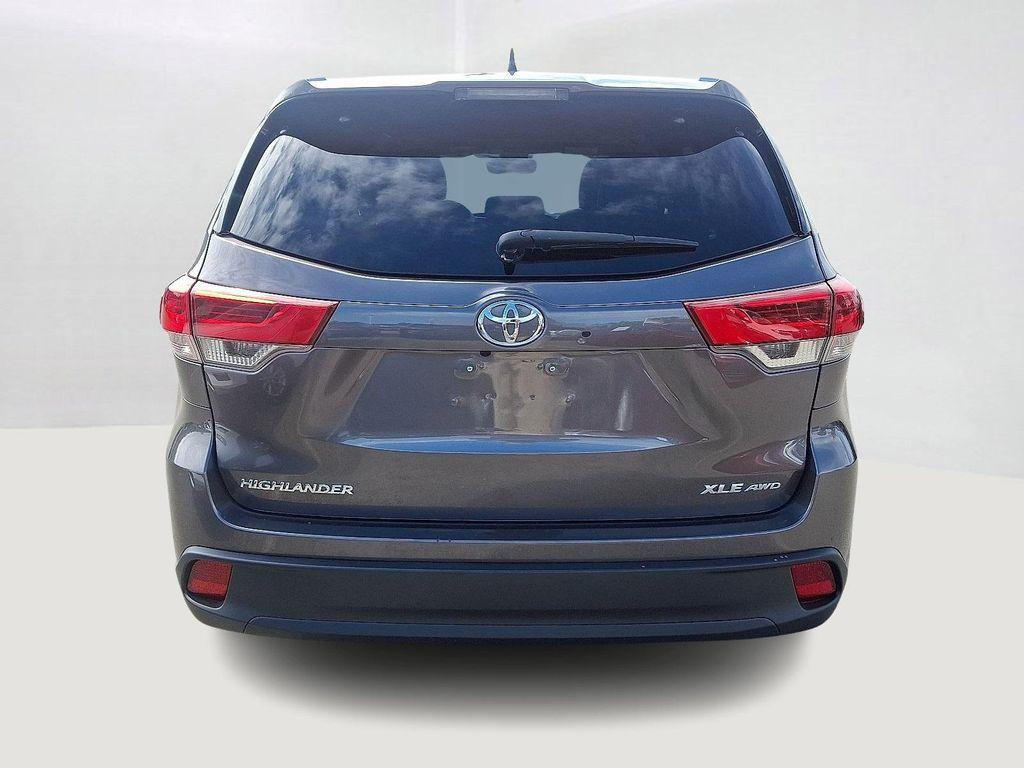 used 2018 Toyota Highlander car, priced at $23,993