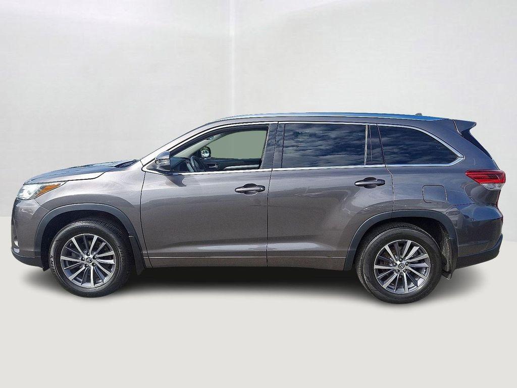 used 2018 Toyota Highlander car, priced at $23,993