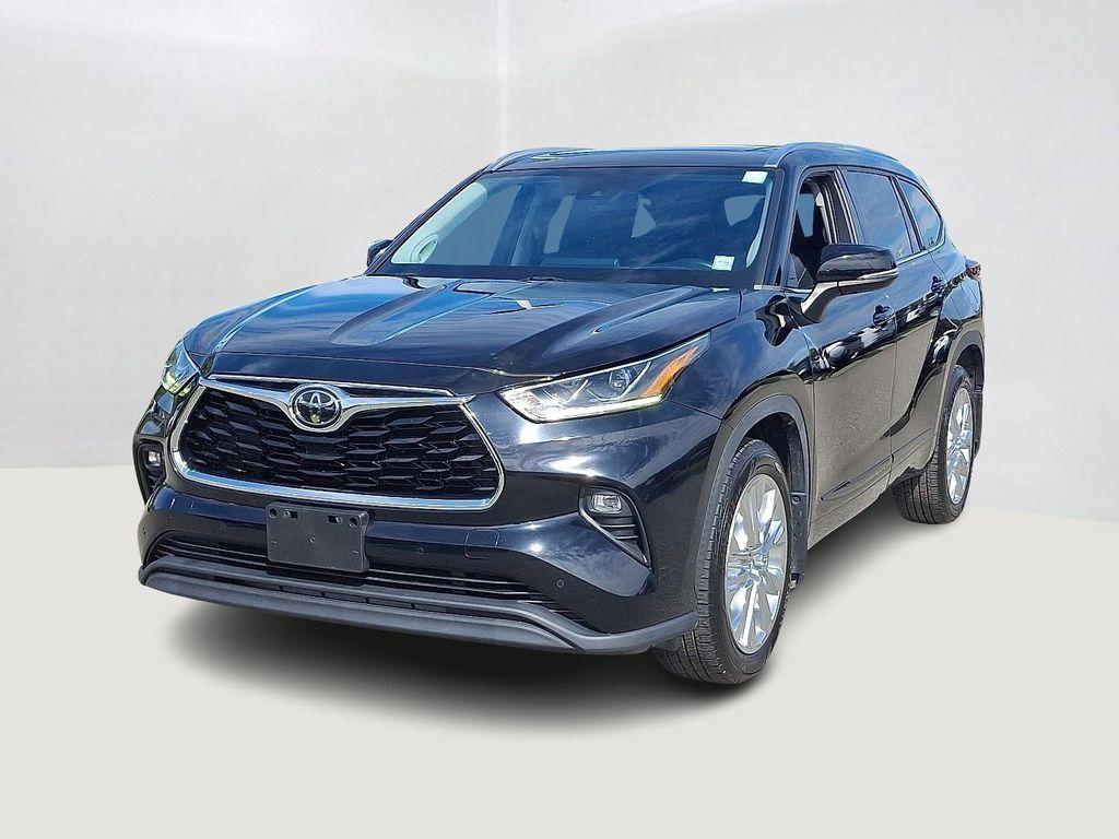 used 2020 Toyota Highlander car, priced at $32,792
