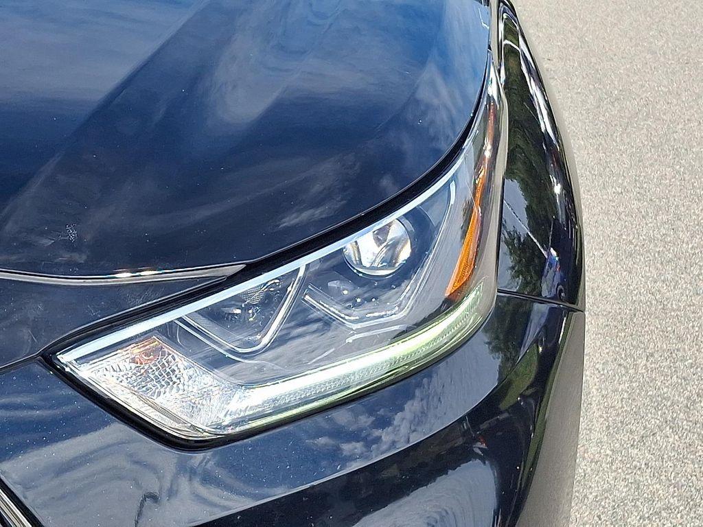 used 2020 Toyota Highlander car, priced at $32,792