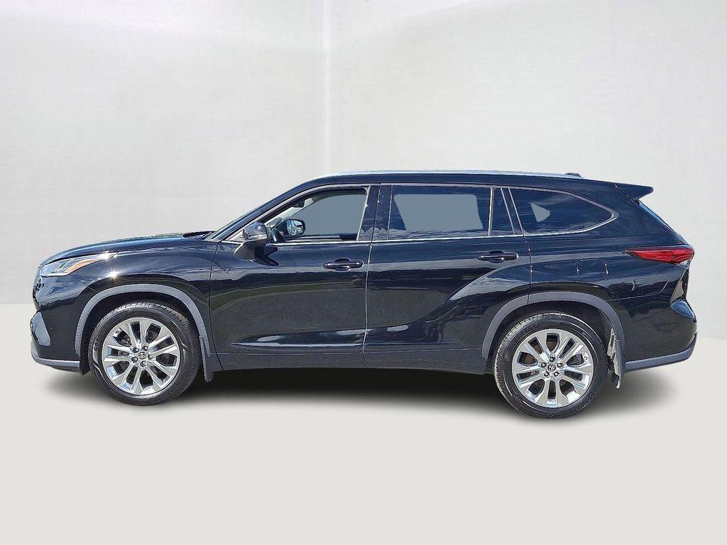 used 2020 Toyota Highlander car, priced at $32,792