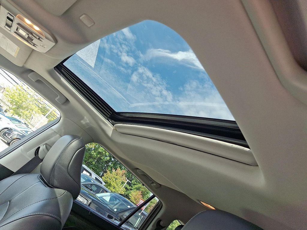used 2020 Toyota Highlander car, priced at $32,792