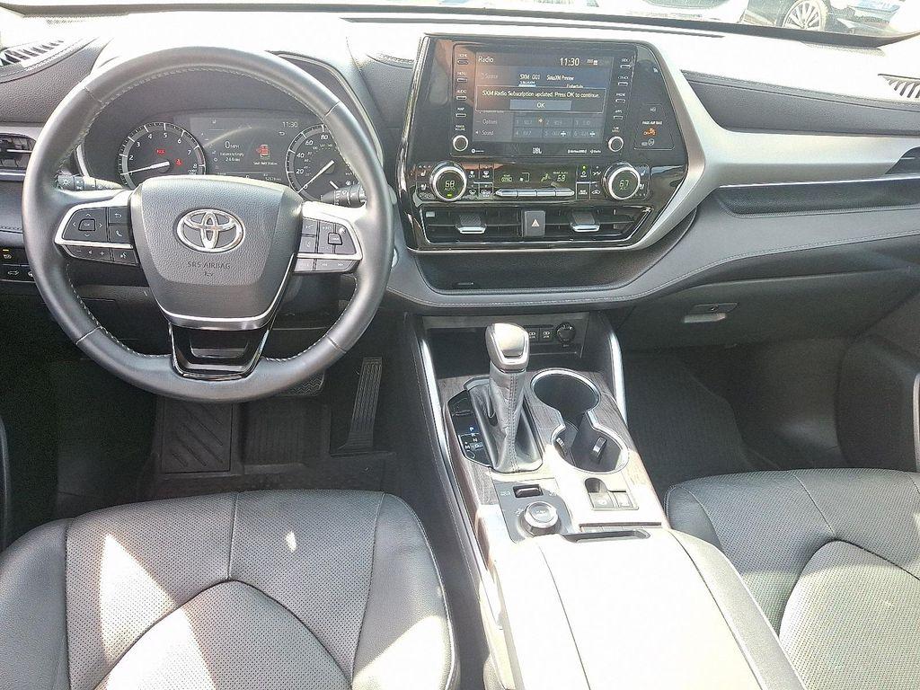 used 2020 Toyota Highlander car, priced at $32,792