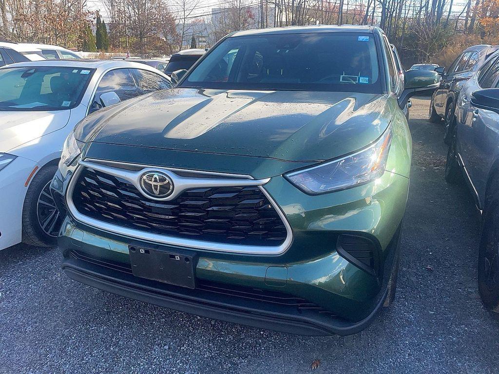 used 2023 Toyota Highlander car, priced at $30,990