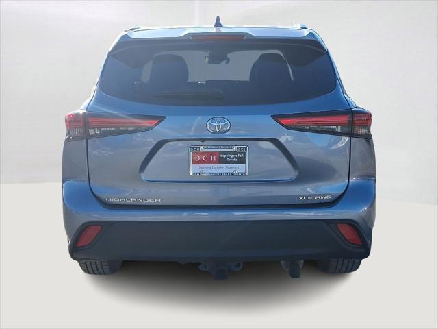 used 2021 Toyota Highlander car, priced at $32,491