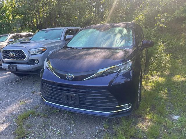 used 2021 Toyota Sienna car, priced at $35,490