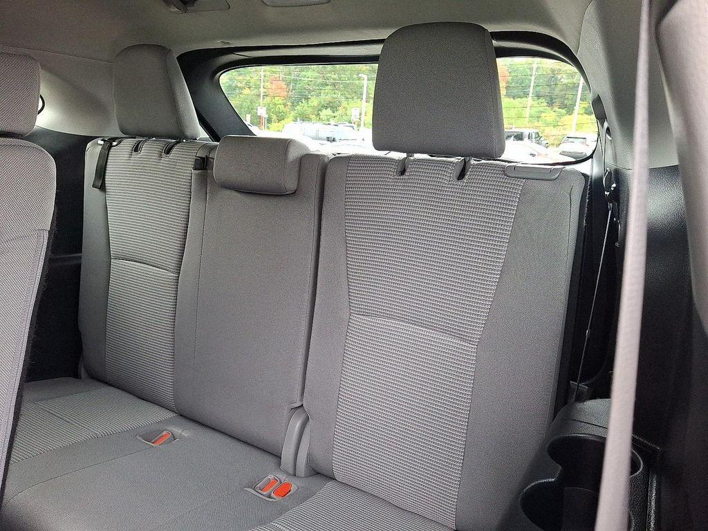 used 2022 Toyota Highlander Hybrid car, priced at $34,992