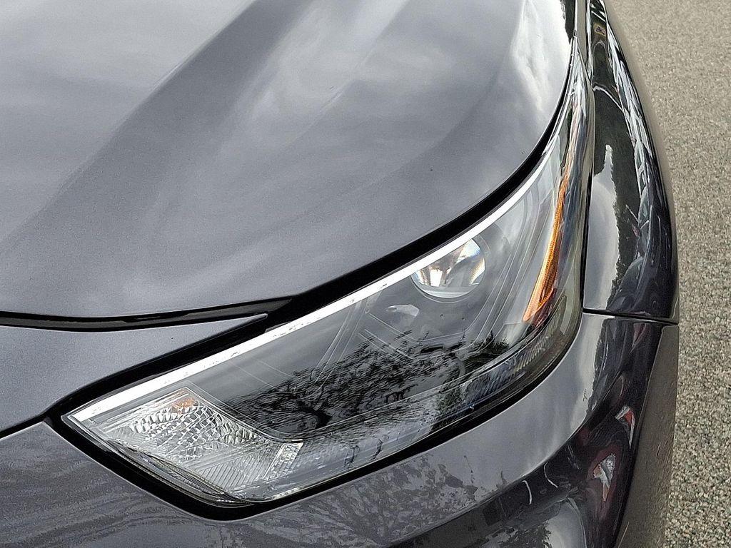 used 2022 Toyota Highlander Hybrid car, priced at $34,992