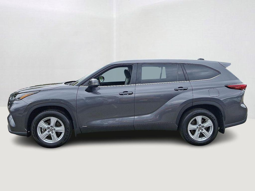 used 2022 Toyota Highlander Hybrid car, priced at $34,992