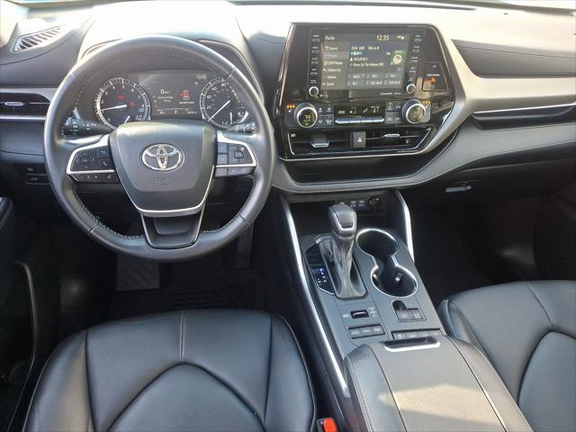 used 2022 Toyota Highlander car, priced at $31,992