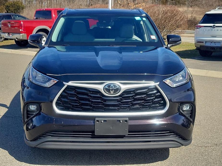 used 2020 Toyota Highlander car, priced at $31,491