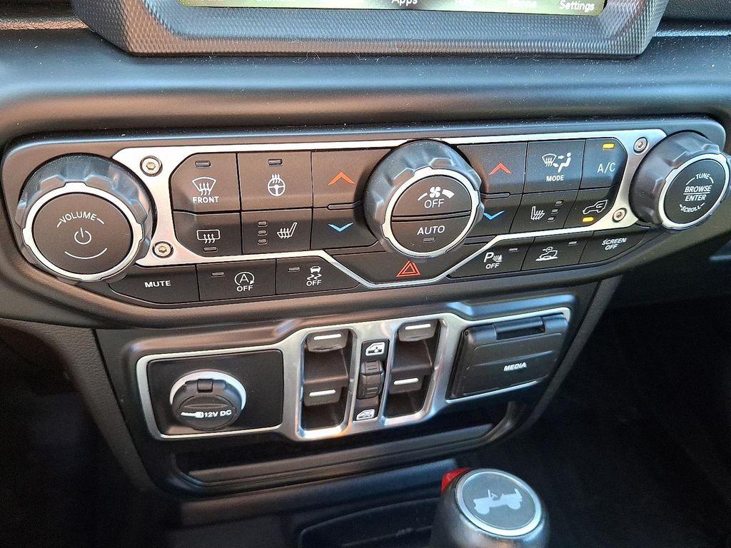 used 2022 Jeep Wrangler Unlimited car, priced at $34,494