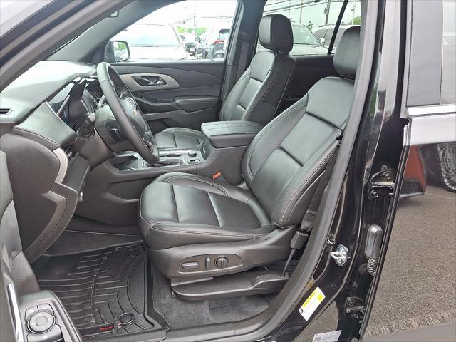 used 2023 Chevrolet Traverse car, priced at $33,493