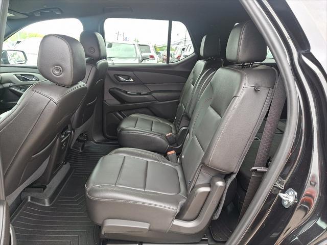 used 2023 Chevrolet Traverse car, priced at $33,493