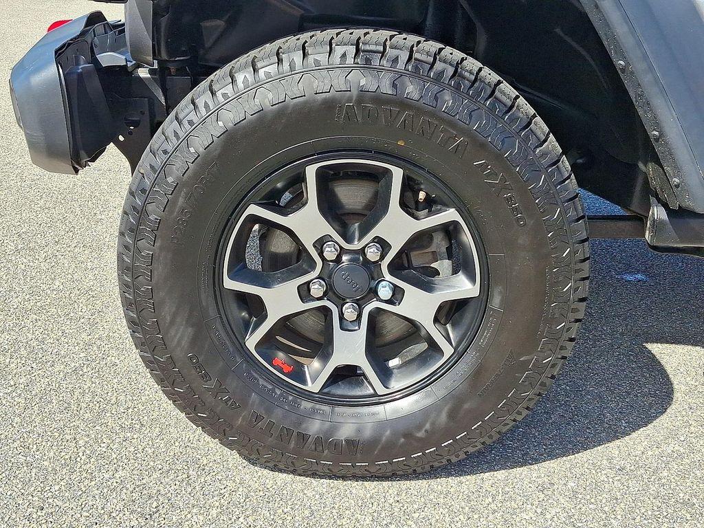 used 2018 Jeep Wrangler Unlimited car, priced at $27,491