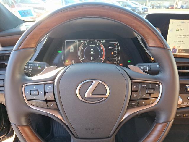 used 2023 Lexus ES 300h car, priced at $42,991