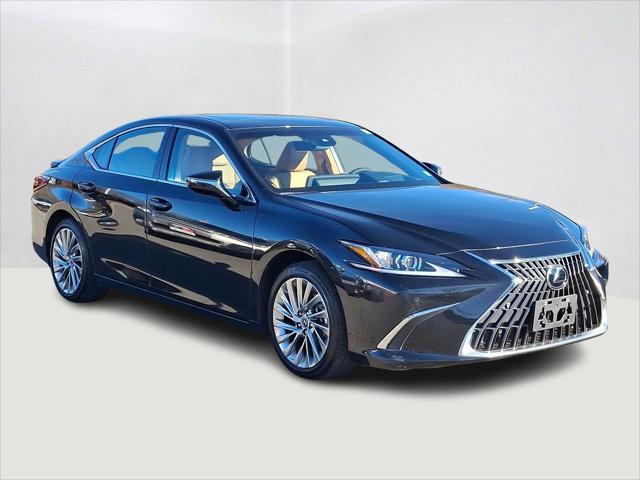 used 2023 Lexus ES 300h car, priced at $42,991