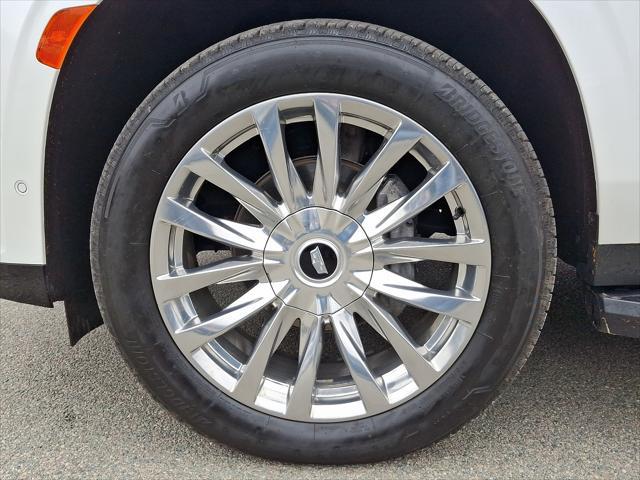 used 2023 Cadillac Escalade ESV car, priced at $65,991