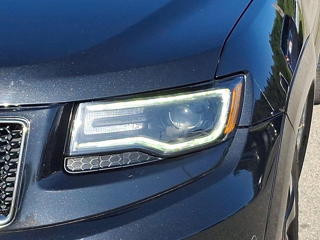 used 2016 Jeep Grand Cherokee car, priced at $14,292