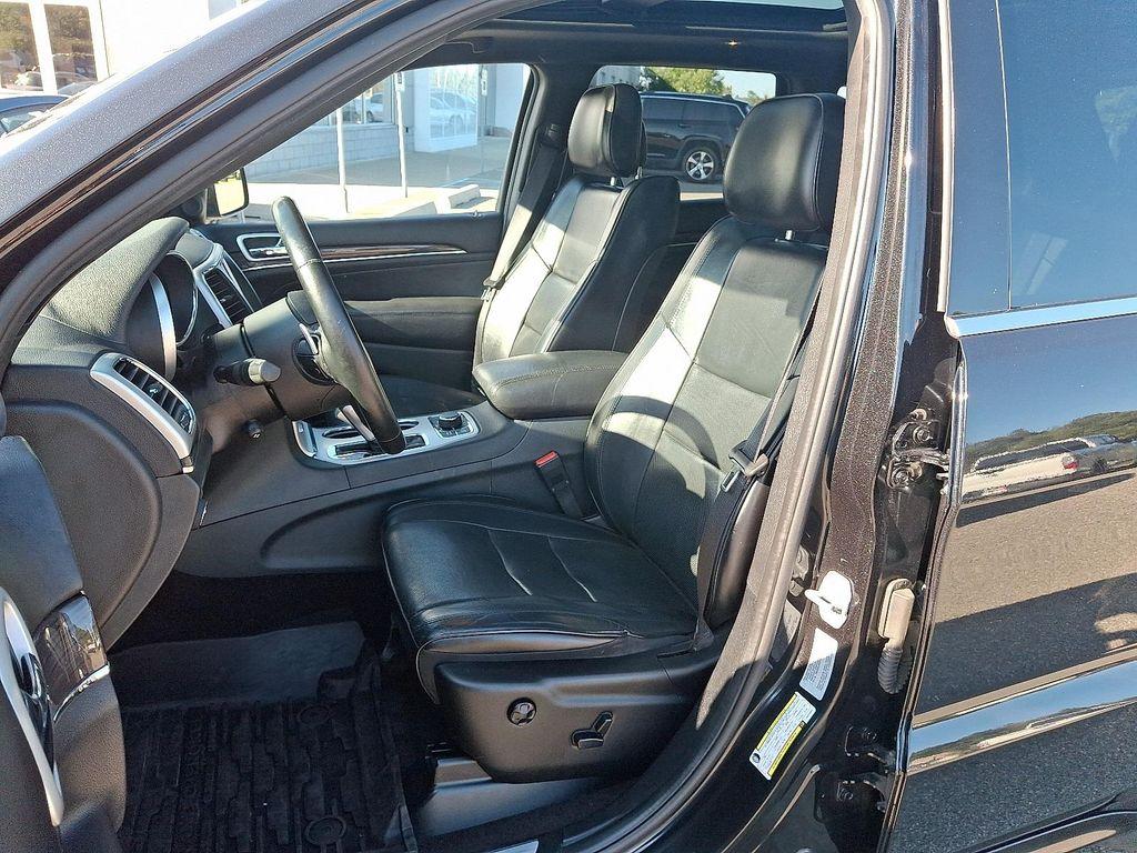 used 2016 Jeep Grand Cherokee car, priced at $14,292