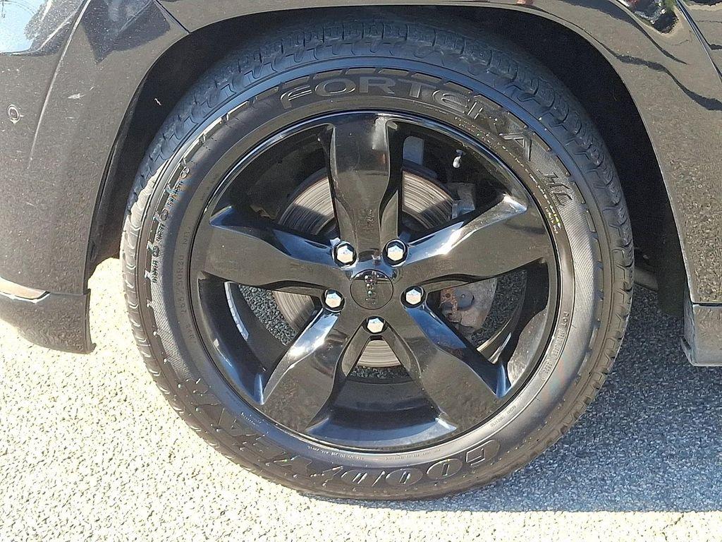 used 2016 Jeep Grand Cherokee car, priced at $14,292