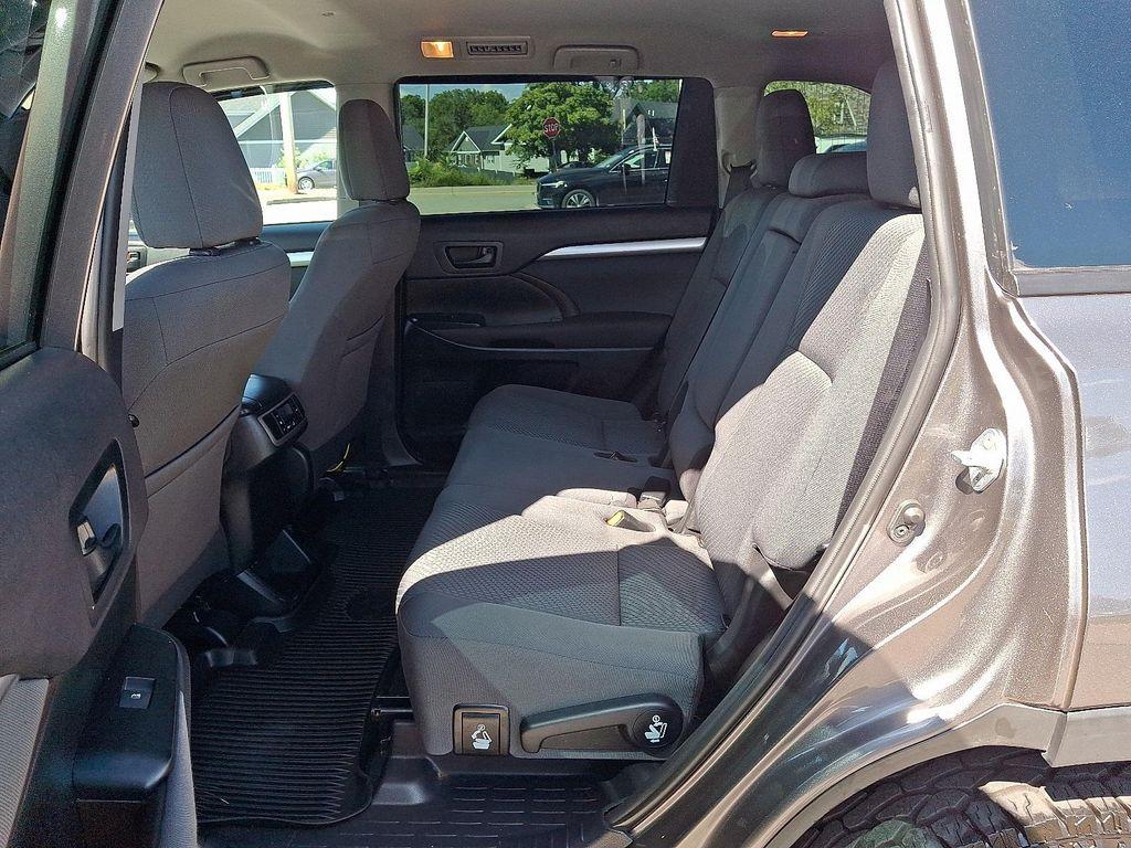 used 2019 Toyota Highlander car, priced at $16,993