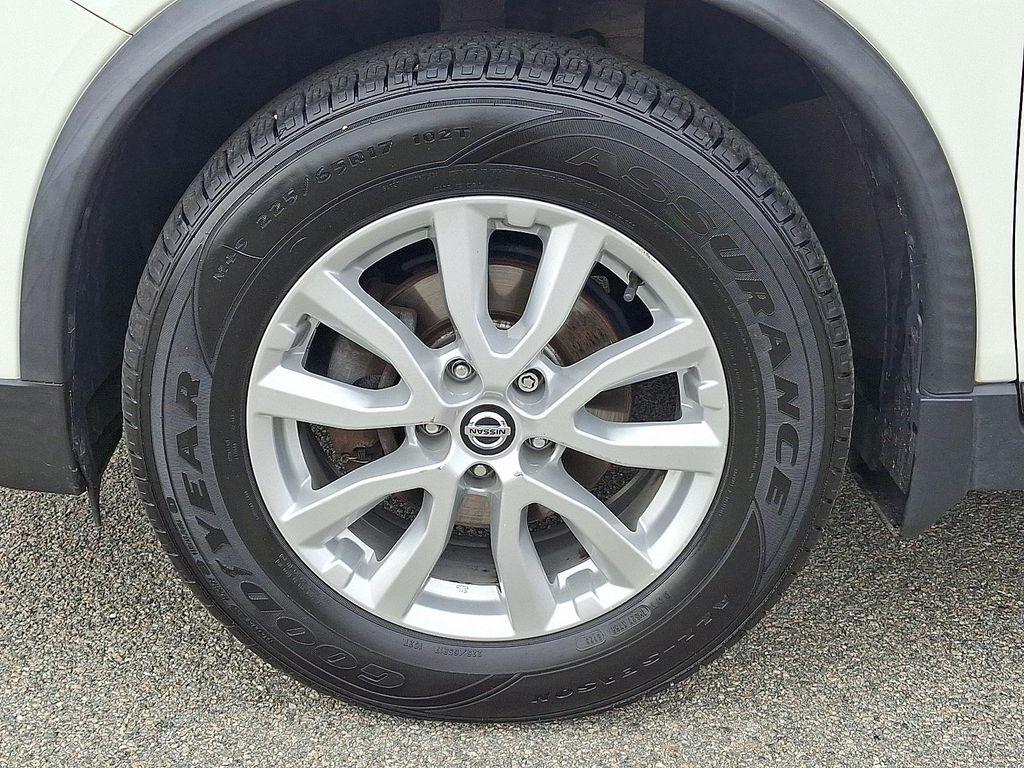 used 2020 Nissan Rogue car, priced at $13,491