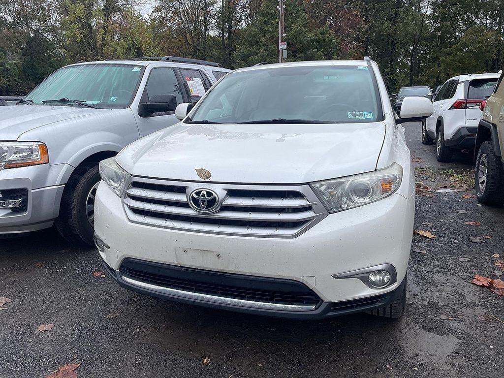 used 2012 Toyota Highlander car, priced at $9,490