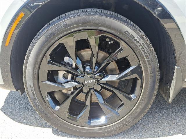used 2023 Kia Sorento car, priced at $29,992