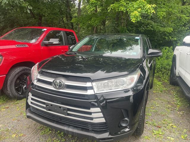 used 2019 Toyota Highlander car, priced at $23,490