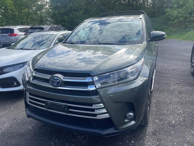 used 2017 Toyota Highlander Hybrid car, priced at $27,490