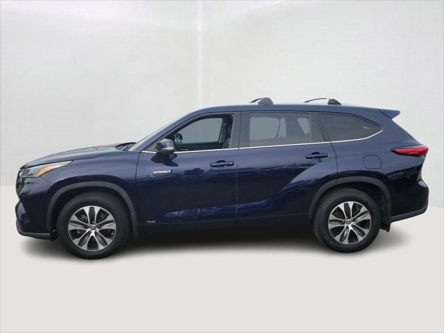 used 2021 Toyota Highlander Hybrid car, priced at $33,491