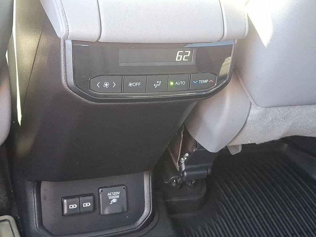 used 2022 Toyota Highlander Hybrid car, priced at $29,995