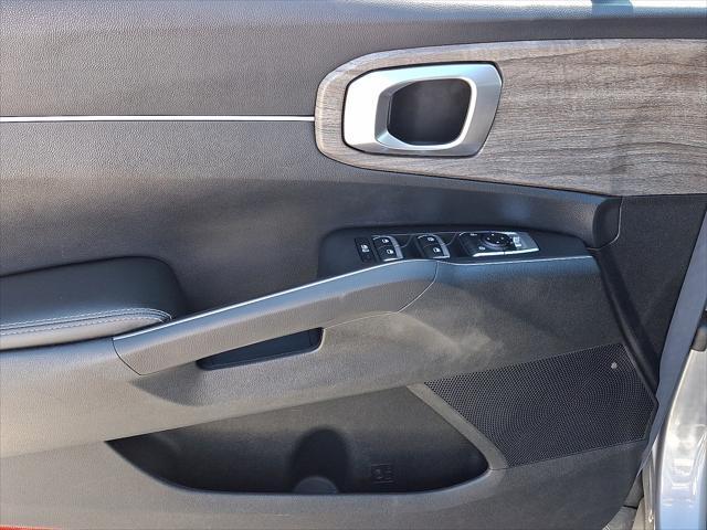 used 2021 Kia Sorento car, priced at $24,490