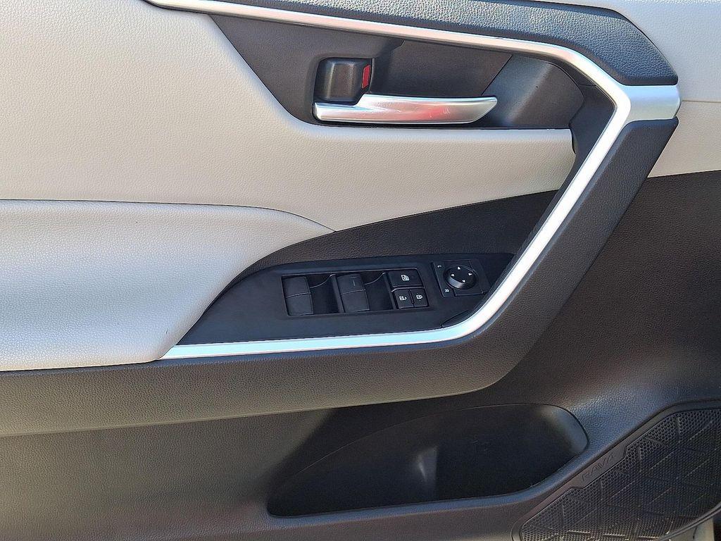 used 2021 Toyota RAV4 Hybrid car, priced at $26,491