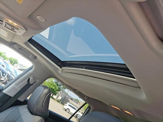 used 2023 Toyota Highlander Hybrid car, priced at $44,491