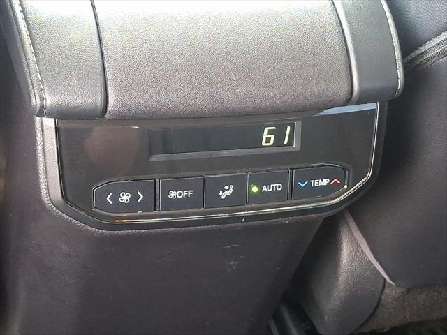 used 2023 Toyota Highlander Hybrid car, priced at $44,491
