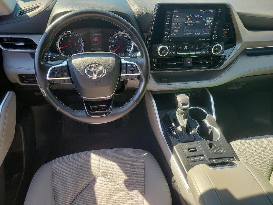 used 2021 Toyota Highlander car, priced at $27,990