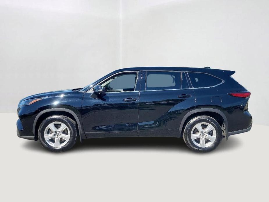 used 2021 Toyota Highlander car, priced at $27,990