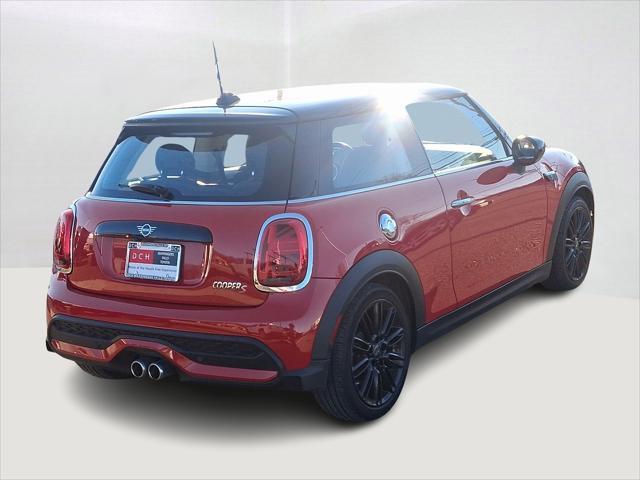 used 2022 MINI Hardtop car, priced at $20,496