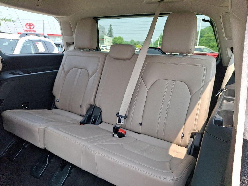 used 2023 Ford Expedition car, priced at $46,000