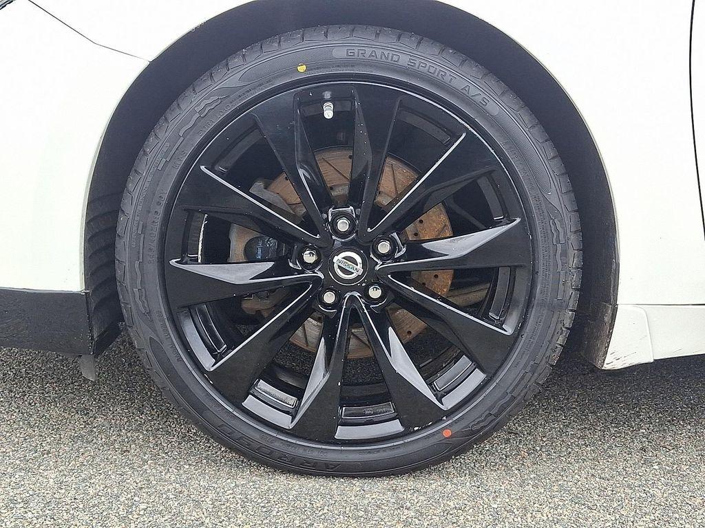 used 2016 Nissan Maxima car, priced at $10,991