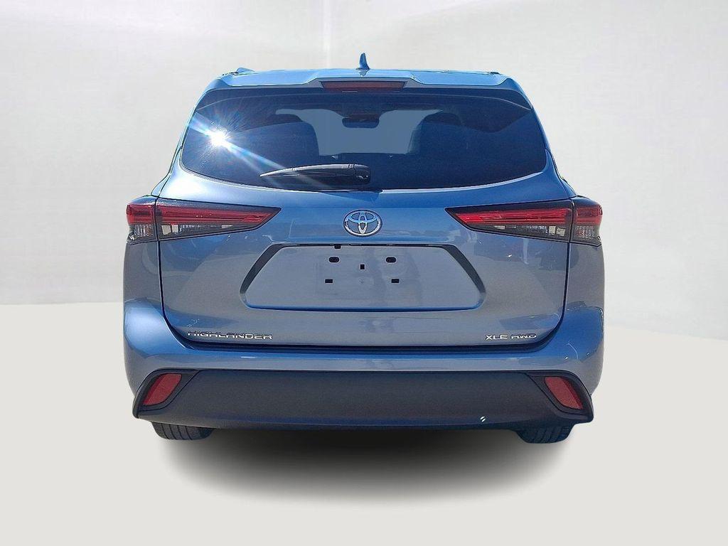 used 2023 Toyota Highlander car, priced at $35,495
