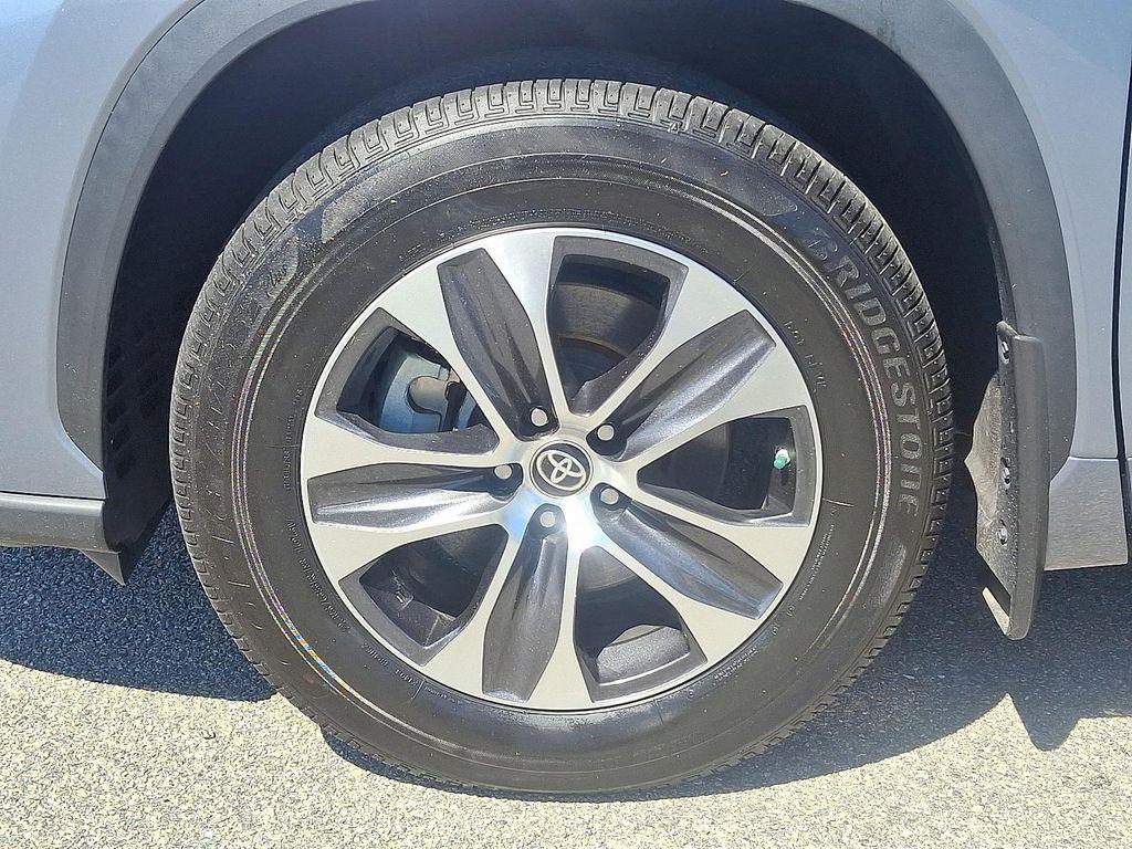 used 2023 Toyota Highlander car, priced at $35,495