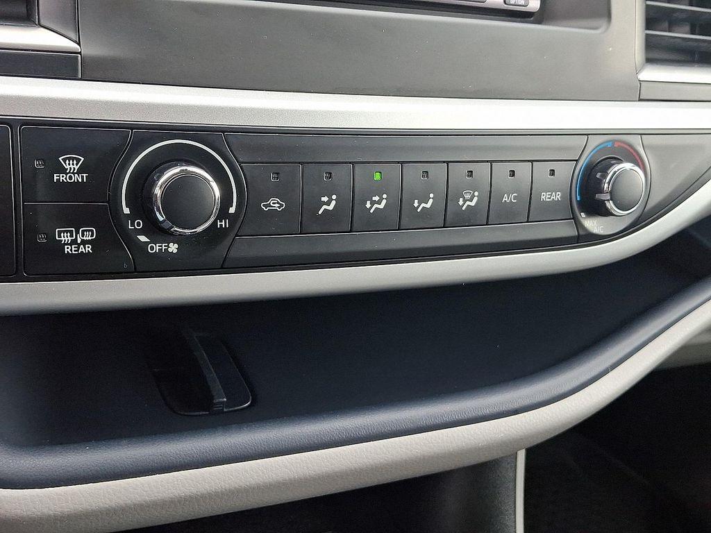 used 2019 Toyota Highlander car, priced at $19,592