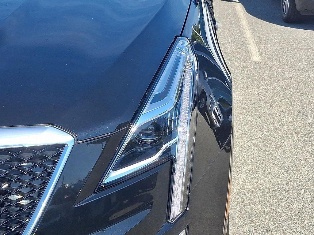 used 2021 Cadillac XT5 car, priced at $21,992