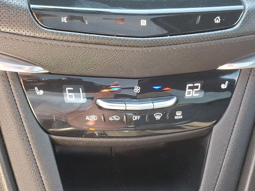 used 2021 Cadillac XT5 car, priced at $21,992