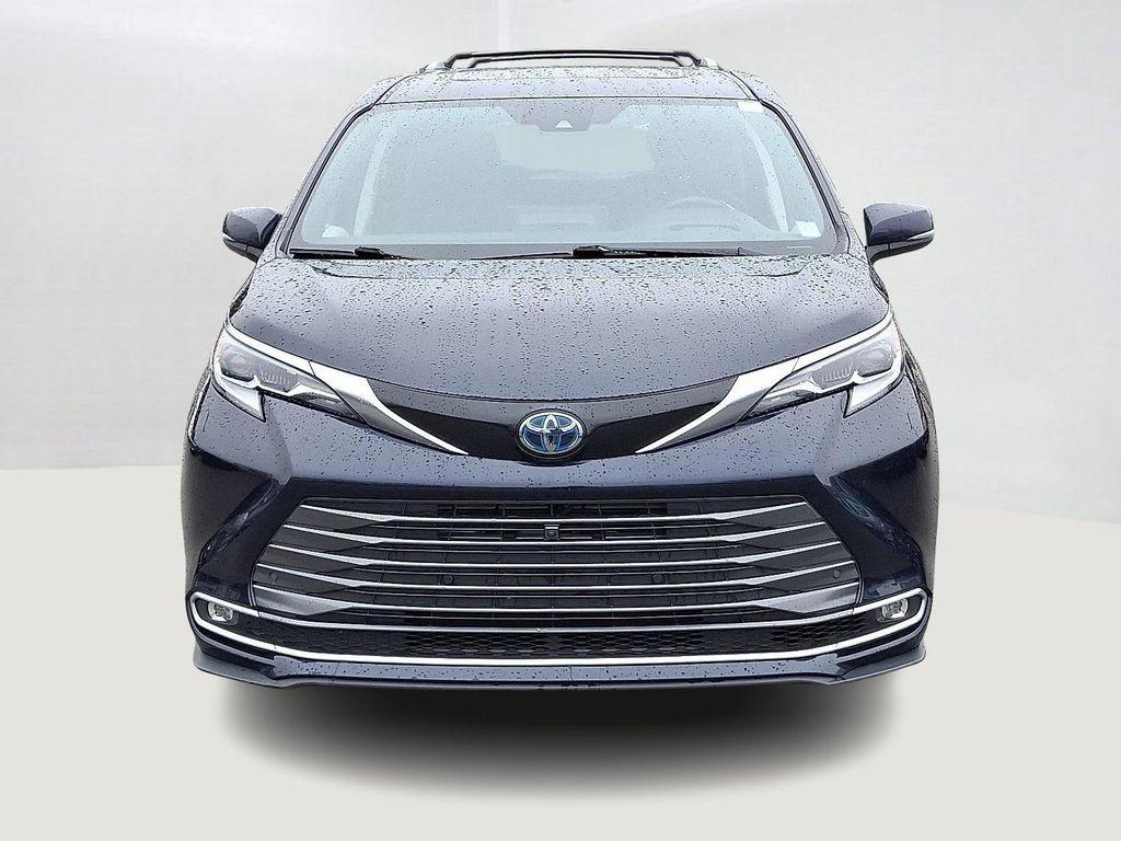 used 2021 Toyota Sienna car, priced at $37,491